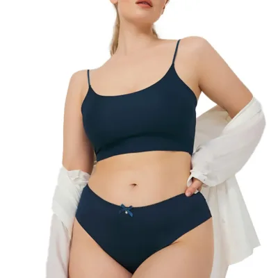 Culotte brésilienne sans couture avec dos en dentelle — Pour L lingerie de luxe