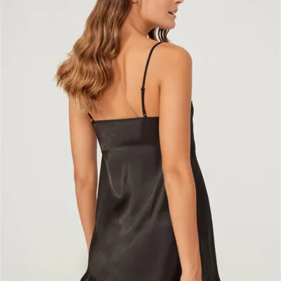 Babydoll en Satin noir — Pour L lingerie de luxe
