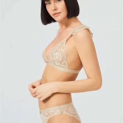 Ensemble de soutien-gorge en dentelle transparente — Pour L lingerie de luxe