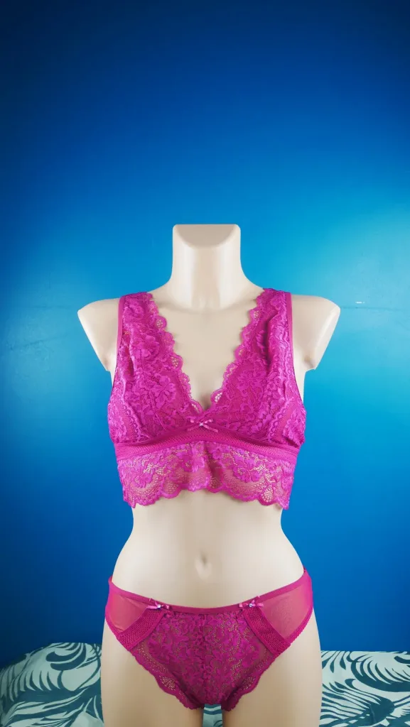 Ensemble Soutien-Gorge en dentelle avec rembourré cherry