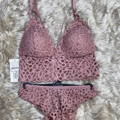 Ensemble Soutien-Gorge en dentelle avec rembourré pink — lingerie de luxe Pour L