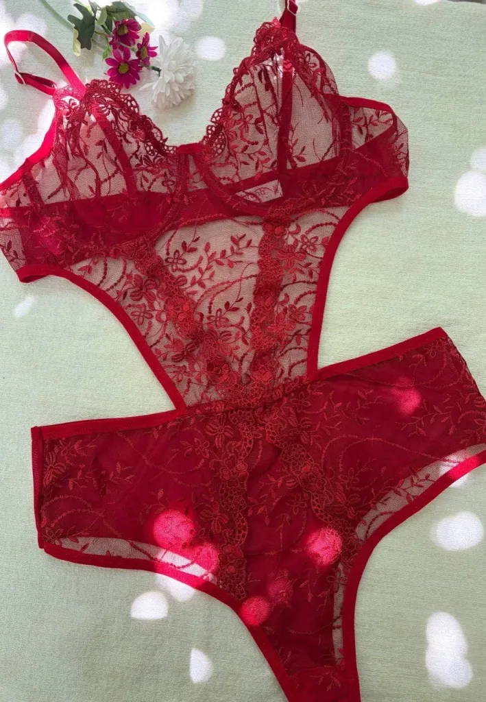 Bodysuit dentelle florale curvy — Pour L lingerie de luxe