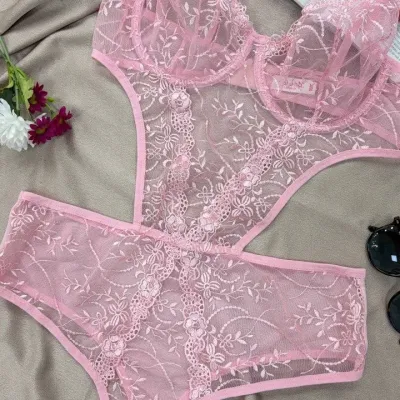 Bodysuit dentelle florale curvy — lingerie de luxe Pour L