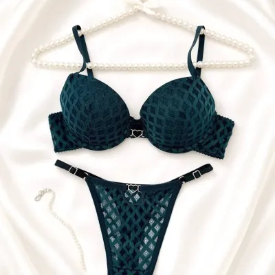 Ensemble de lingerie vert en dentelle — lingerie de luxe Pour L